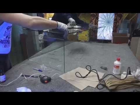Видео: Ультрафиолетовая склейка витрины - УФ клей Спектр К-55Н. UV adhesive Spektrum