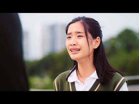 Видео: Туылғаннан Бері Бұл Қыздың Шайтандарды Көретін Көздері Бар, Бұл Оны Өте Бақытсыз Етеді