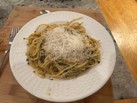 Видео: Паста с карамелизированным луком