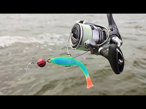 Видео: Цей ЛАФХАК заставляє грати та клювати СУДАКА , Рибалка по ТРОФЕЙНОМУ