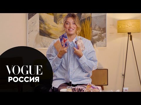 Видео: Что в сумке у Регины Тодоренко?