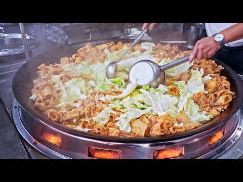 Видео: Вкусно! Огромная запеканка из рыбьей головы с сатай, жареной головой лосося