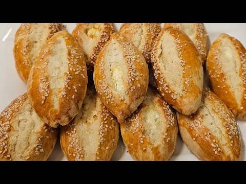 Видео: Неустоимо вкусни рогчета със сирене #вкусно #рецепта #закуска