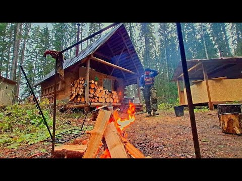 Видео: Дом в тайге! Закрытие рыбалки по открытой воде!