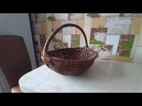 Видео: Лукошко из газетных трубочек