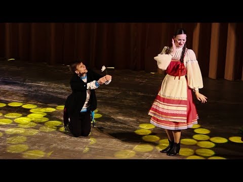 Видео: Назойливый Ухажер. Народный танец.