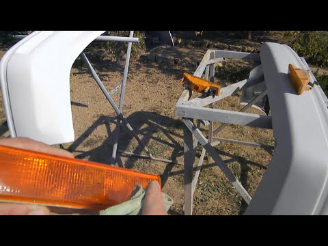 Видео: Урок № 23 " Полируем пластмасовые поворотники. Зеркальный блеск - 3 полироли " ( малярное дело )