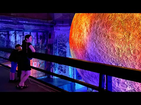 Видео: Достопримечательности Санкт-Петербурга: лучшие маршруты для первого посещения