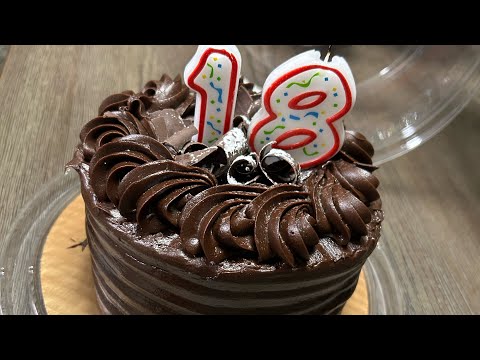 Видео: Поход по магазинам и празднование 18-летия Джонатана