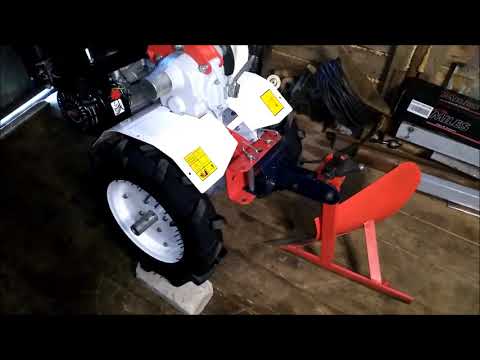 Видео: Регулирую плуг на мотоблоке