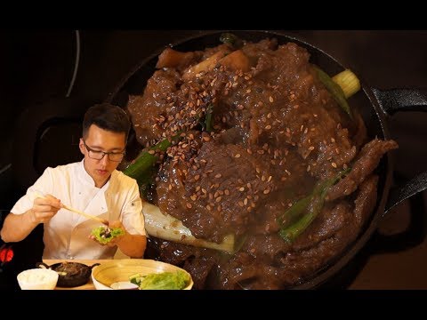 Видео: Говядина в сладком луковом соусе - Пулькоги (Bulgogi / 불고기)