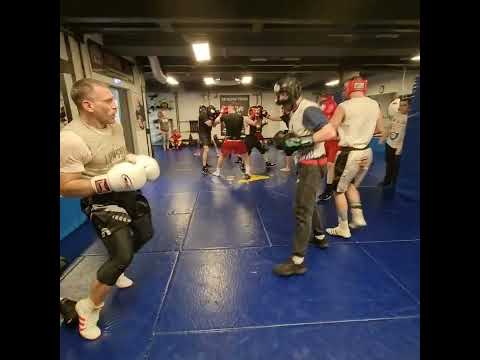 Видео: Тренировки по боксу в БК "Груша" #бкгрушабокс #prideteam #erokhinteam #boxing