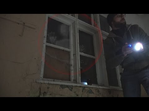 Видео: РЕАЛЬНЫЕ БЕСЫ В ПРОКЛЯТОМ НЕМЕЦКОМ ОСОБНЯКЕ / REAL DEMONS IN A CURSED GERMAN MANSION