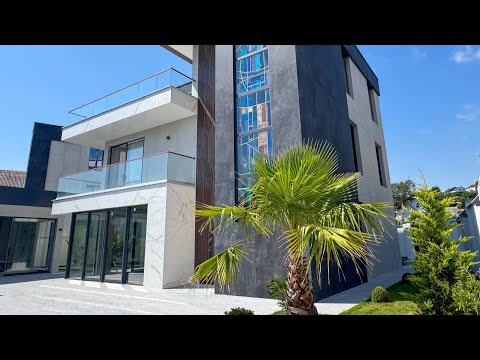 Видео: ВИЛЛЫ С УНИКАЛЬНЫМИ АРТ ВИТРАЖАМИ 