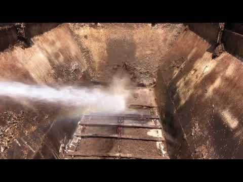 Видео: Самый грязный мусоровоз! Как почистить мусоровоз MUDDY? Удовлетворительная глубокая очистка 💦