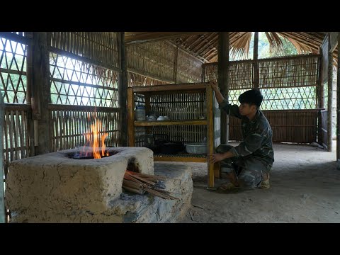 Видео: Генеральный директор Луонг покидает город ради леса — подставки для посуды из бамбука и дерева.