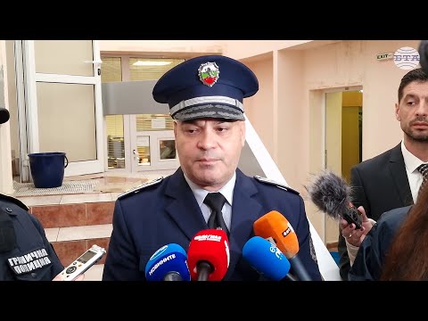 Видео: Автомобилът с мигранти, който катастрофира в Бургас, е направил опит да избегне лента с шипове