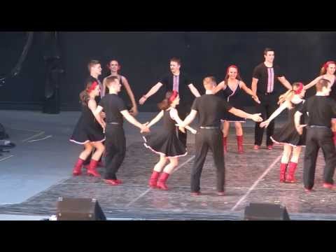 Видео: Голубка / Holubka ♪♫ Hromovitsia (Громовиця) of Chicago ♪♫ CNUF 2013