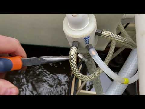 Видео: Силиконовые трубки вместо штатных для мамут-насосов в Юнилос Астра.