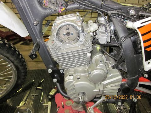 Видео: Регулировка клапанов на KAYO T2 250 ENDURO 2022г.в. (мотор Zongshen 172FMM).