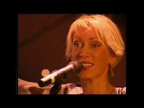 Видео: Ирина Богушевская, Алексей Иващенко - Воды марта