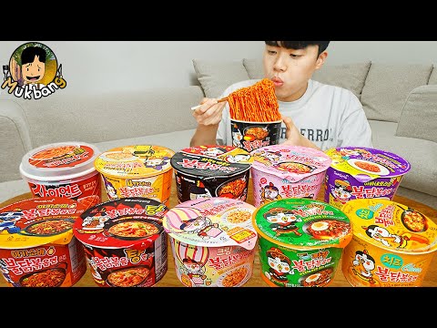 Видео: ASMR MUKBANG небольшой магазин, острый рамэн, хот-доги, кимбап, ттеокбокки !! Корейский магазин