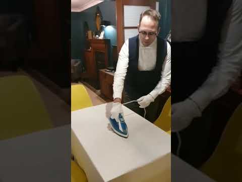 Видео: Школа дворецкого, эпизод 2 — как сервировать обеденный стол.