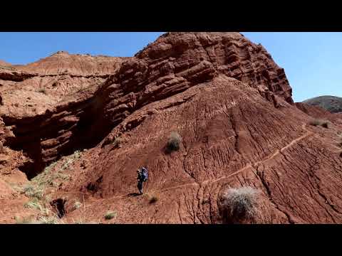 Видео: Каньоны и ущелья Тянь-Шаня