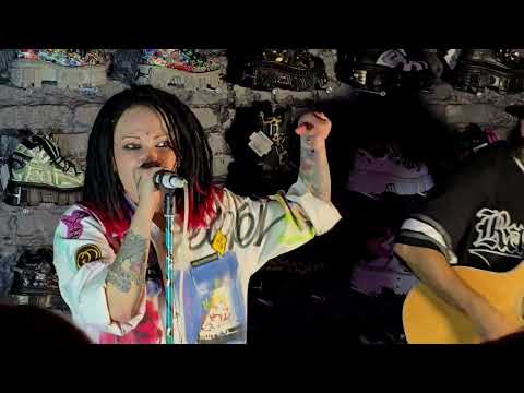 Видео: Nuki  - Зомби-зомби / Дария Ставрович Нуки