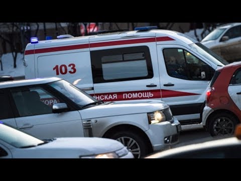 Видео: НАГЛЫЕ ВОДИТЕЛИ [не пропускают скорую помощь]