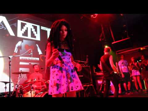 Видео: Слот- Нас не догонят (cover ТаТу)