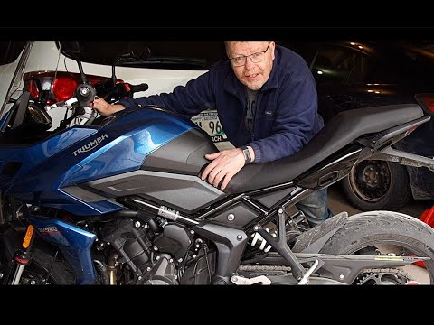 Видео: Часть 2. Установка багажника Tiger 660