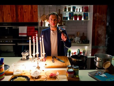 Видео: Необычная паста со свининой и сливками