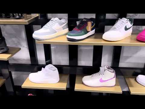 Видео: Shopping Vlog.ЦУМ Киев #chanel #kilian #marcjacobs #fredericmalle #guerlain 🥰💝