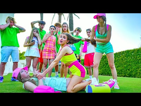 Видео: Любов VS приятелство 👊 Как да разкрием коварния план на злодеите? Лейди Даяна и неловките ситуации