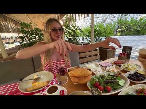 Видео: VLOG// Огромный завтрак в Турции за 20€ // Лечу в Дубай.