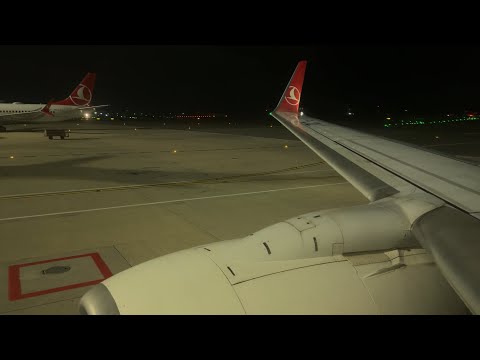 Видео: Turkish Airlines • Boeing 737-800 • TC-JVH • Ночная посадка в Стамбуле
