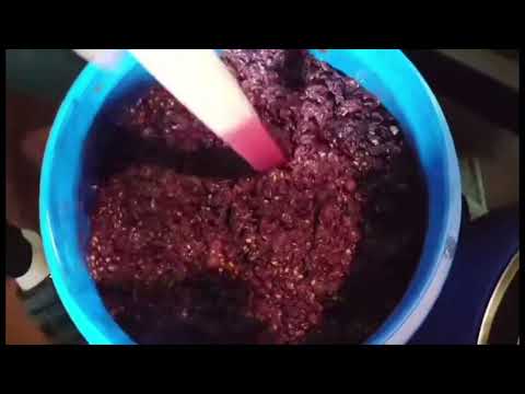 Видео: Կարմիր տնական գինի ,մաս 2 Домашнее красное вино, часть 2 Homemade red wine, part 2