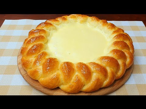 Видео: Завоевал симпатию всех гостей. Красивый и вкусный пирог сметанник.