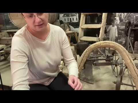 Видео: Онлайн-лекция «Колокольчик звонкий…»