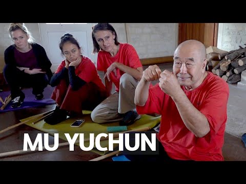 Видео: Упражнение после сна. Му Юйчунь.