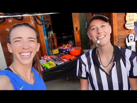 Видео: ХЭЛЛОУИНСКОЕ БЕЗУМИЕ! - Влогмас день 1