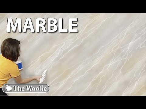 Видео: Как сделать имитацию мраморной отделки от The Woolie (Как красить стены) #ИскусственнаяПокраска