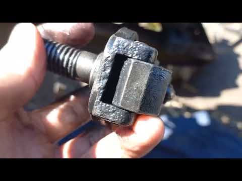 Видео: ЧАСТИНА 2 РЕМОНТУ МОТОБЛОКА ЗУБР, ЗАМІНА МАСТИЛА , РЕГУЛЯТОРА ОБОРОТІВ, ІНШЕ