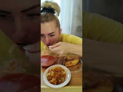 Видео: Мукбанг борщ пирожки с горохом ❤️🫛