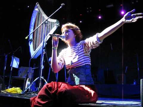 Видео: Хелависа - Майкл Скотт и Ведьма (Шотландская сказка) (31.10.13)