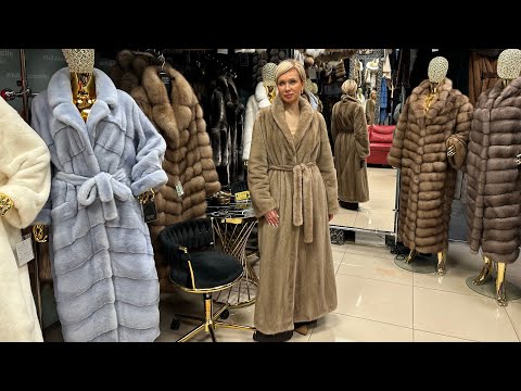 Видео: МОДА, КОТОРАЯ СОГРЕВАЕТ. ШУБЫ АЛЬТА МОДА НА САДОВОДЕ 💫