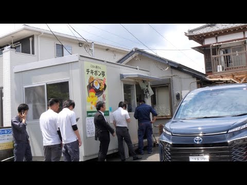 Видео: В крошечном шестиместном ресторане всегда длинные очереди и невероятные блюда!