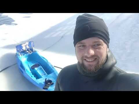 Видео: Подводная охота на сома и сазана . Использования каяка Kolibri OneWawe 300/ на подводной охоте.