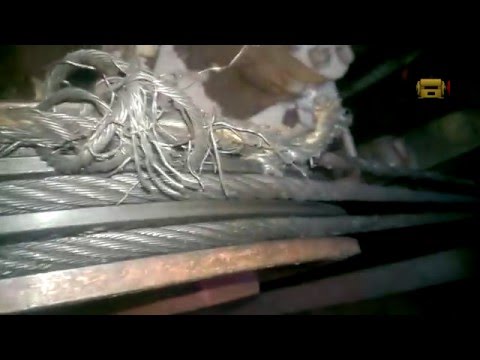 Видео: Треш! Лифт на рваных канатах